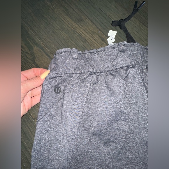 Lululemon ATHLETICA Women’s Gray Jogger Pants stretch waist - Picture 4 of 5